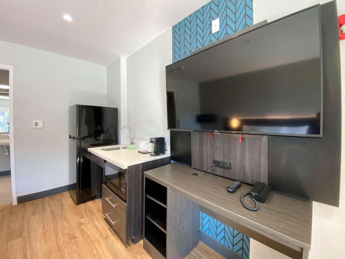 Studio 6 Suites Stockton, Ca Waterfront Eksteriør bilde
