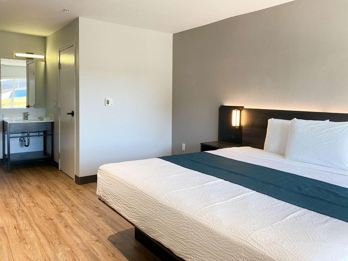 Studio 6 Suites Stockton, Ca Waterfront Eksteriør bilde
